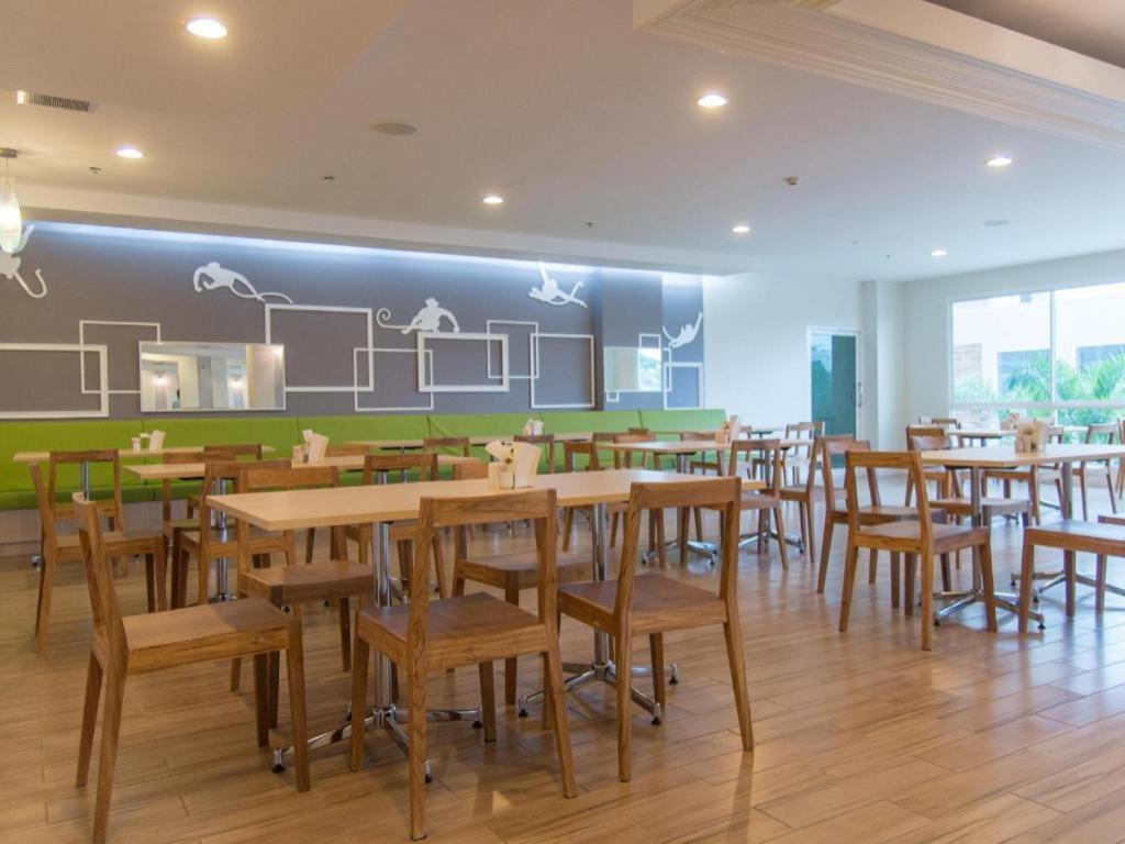 Prachuap Grand Hotel Prachuap Khiri Khan Eksteriør billede